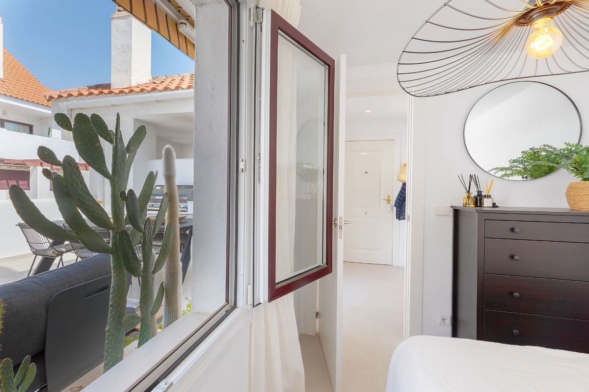 3 soverom Penthouse til salgs i Nueva Andalucia med svømmebasseng garasje - € 695 000 (Ref: 9726546)