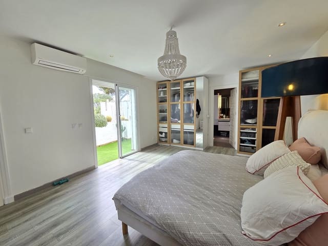 Casa de 2 habitaciones en Marbella en venta con piscina garaje - 570.000 € (Ref: 9726549)