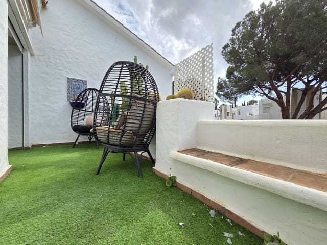 Casa de 2 habitaciones en Marbella en venta con piscina garaje - 570.000 € (Ref: 9726549)