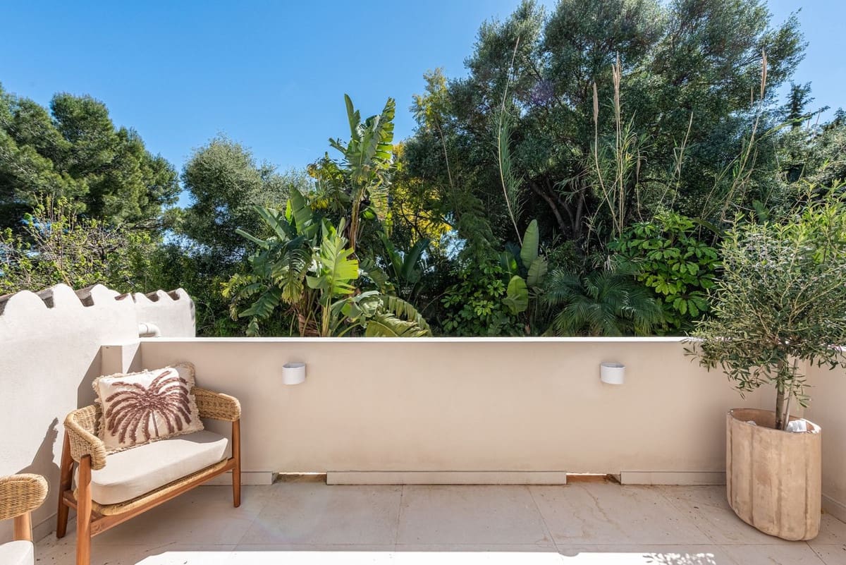 4 bedroom Townhouse for sale in Golden Mile with pool garage - € 2,495,000 (Ref: 9731911)