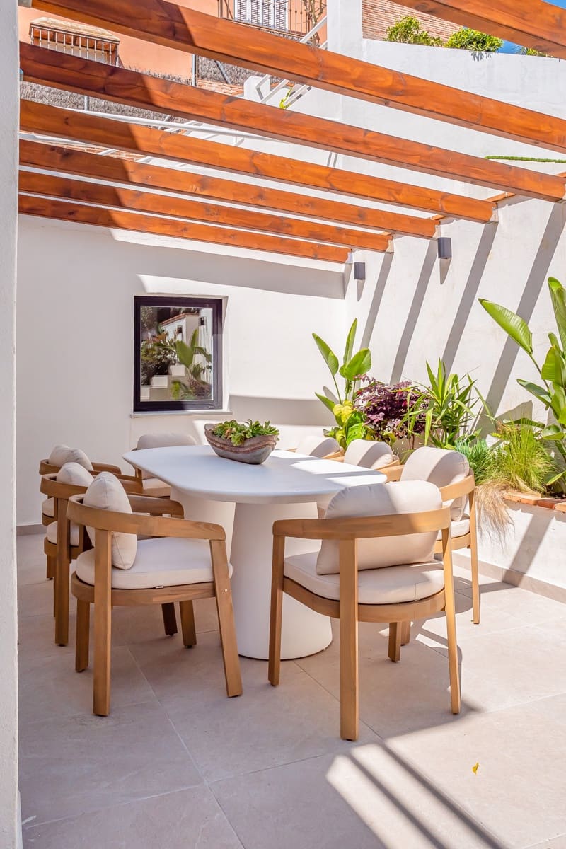 Chalet de 4 habitaciones en Nueva Andalucia en venta con piscina garaje - 1.795.000 € (Ref: 9735393)