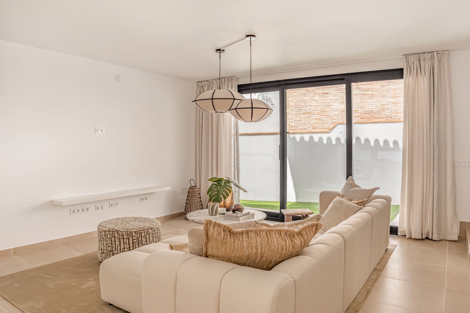 Chalet de 4 habitaciones en Nueva Andalucia en venta con piscina garaje - 1.795.000 € (Ref: 9735393)