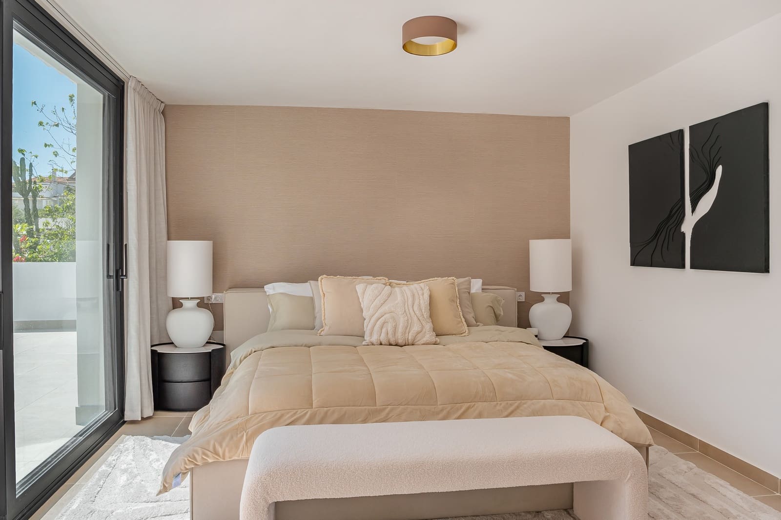 Chalet de 4 habitaciones en Nueva Andalucia en venta con piscina garaje - 1.795.000 € (Ref: 9735393)