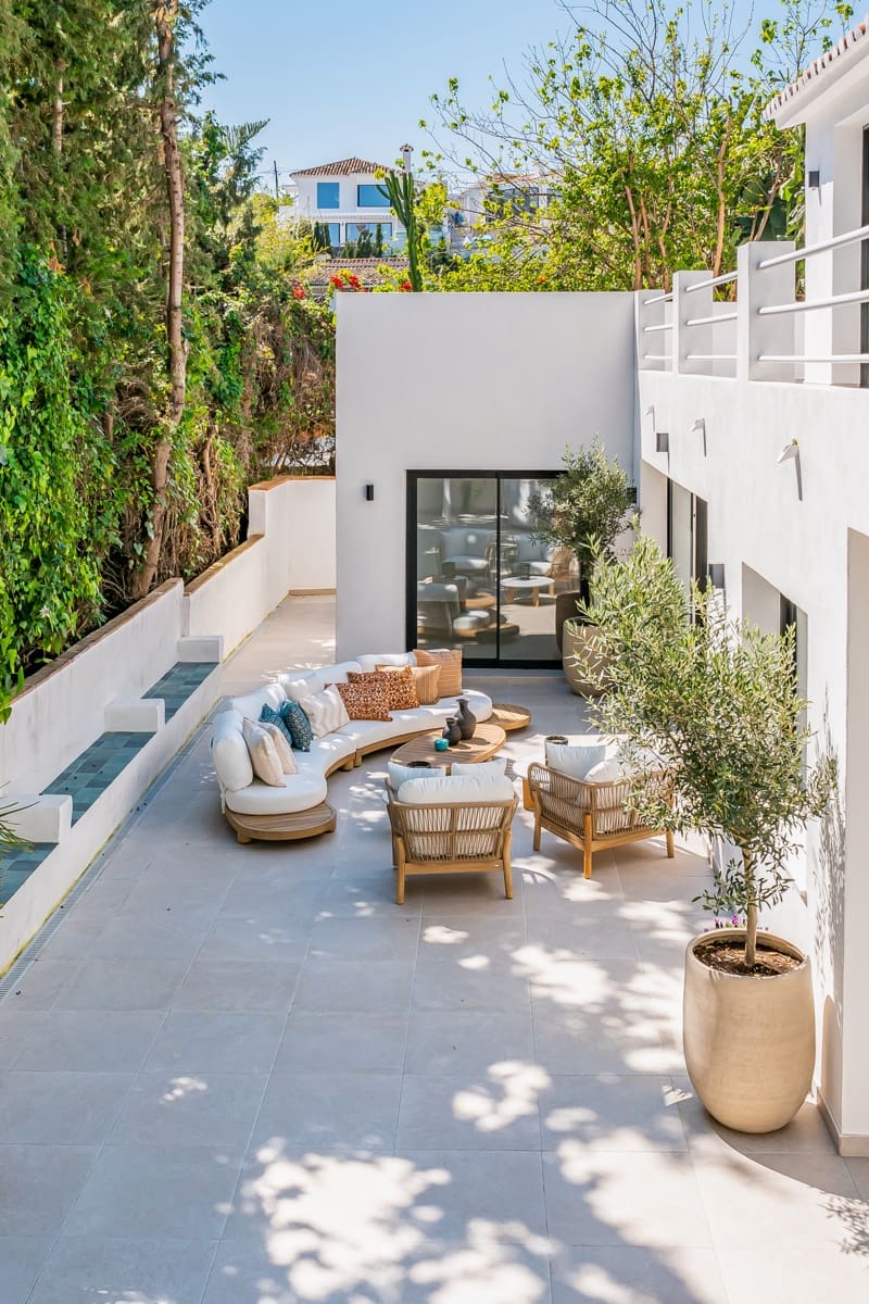 Chalet de 4 habitaciones en Nueva Andalucia en venta con piscina garaje - 1.795.000 € (Ref: 9735393)