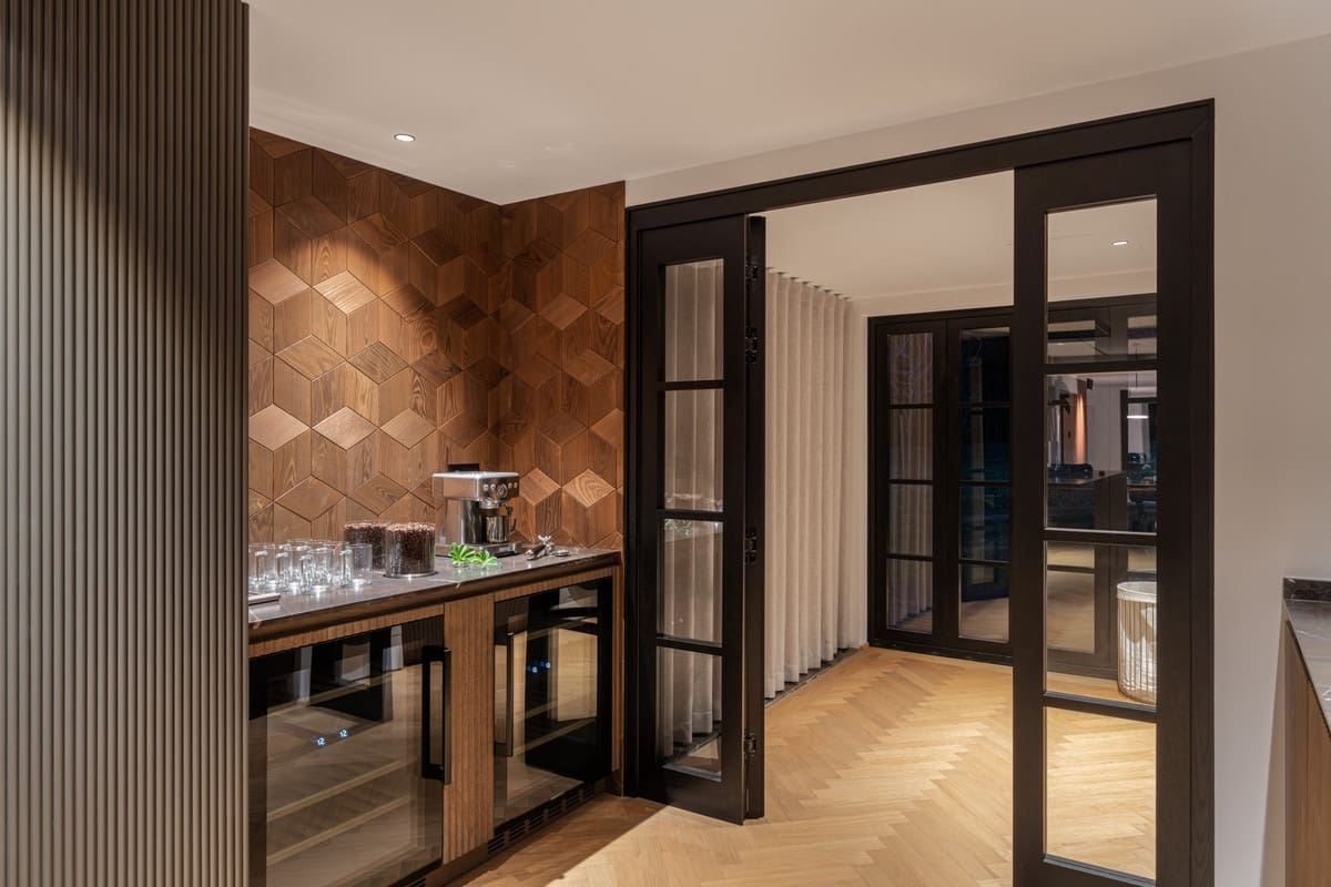 4 bedroom Villa for sale in Nueva Andalucia - € 4,250,000 (Ref: 9735394)