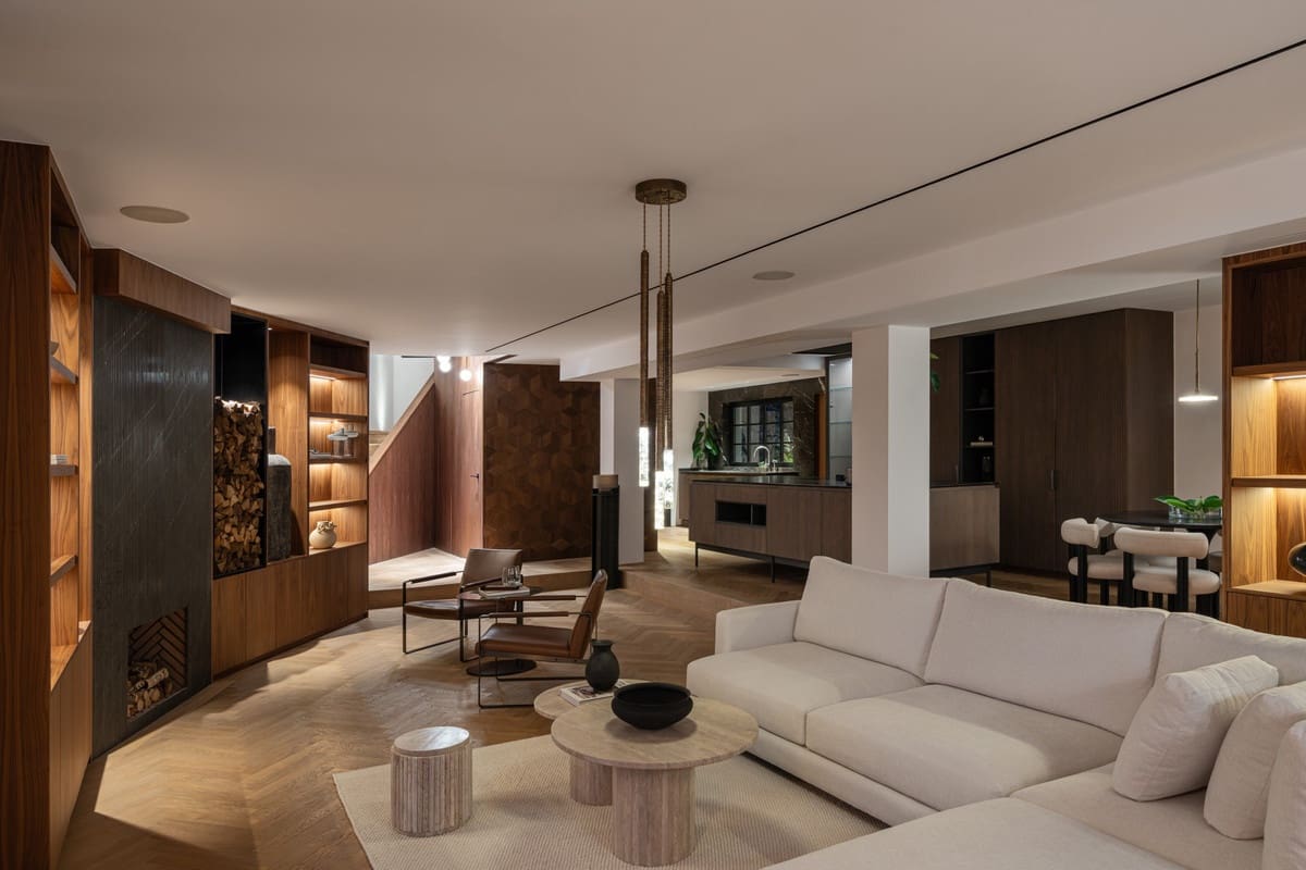 4 bedroom Villa for sale in Nueva Andalucia - € 4,250,000 (Ref: 9735394)