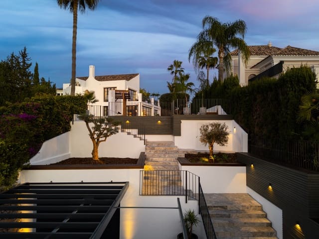 4 soverom Villa til salgs i Nueva Andalucia, Marbella - € 4 250 000 (Ref: 9735394)