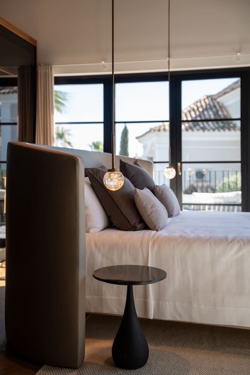 4 bedroom Villa for sale in Nueva Andalucia - € 4,250,000 (Ref: 9735394)