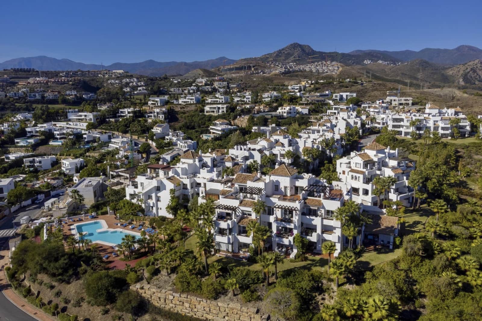 3 soveværelse Penthouse til salg i Benahavis med swimmingpool garage - € 825.000 (Ref: 9738402)