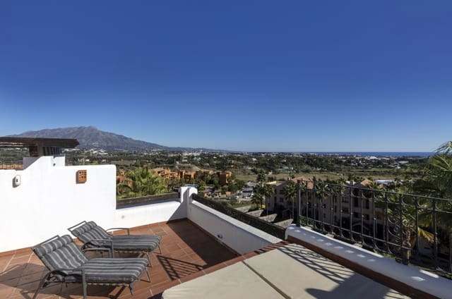 3 slaapkamer Penthouse te koop in Benahavís met zwembad garage - € 825.000 (Ref: 9738402)