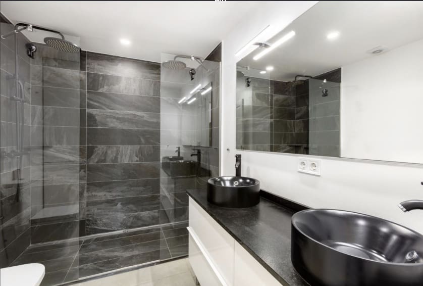 3 bedroom Apartment for sale in Nueva Andalucia with pool garage - € 575,000 (Ref: 9738403)