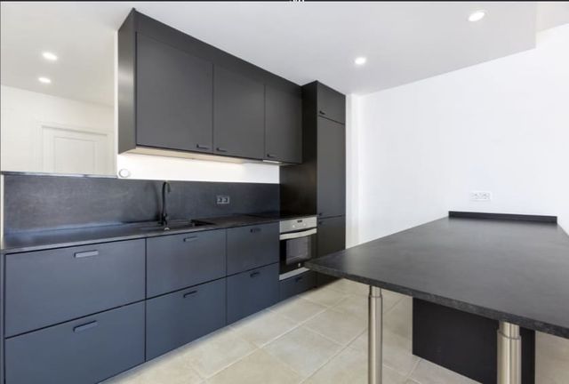 3 soverom Leilighet til salgs i Nueva Andalucia, Marbella med svømmebasseng garasje - € 575 000 (Ref: 9738403)