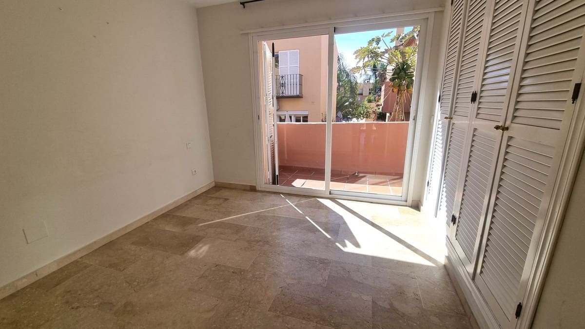 3 Zimmer Haus zu verkaufen in Nueva Andalucia mit Pool Garage - 620.000 € (Ref: 9738404)