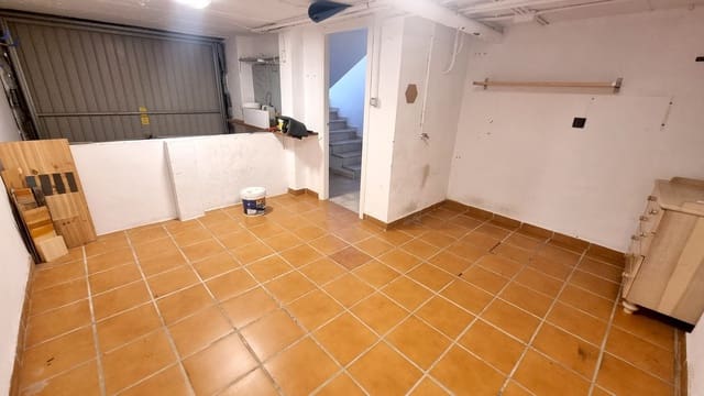 3 soverom Hus til salgs i Nueva Andalucia, Marbella med svømmebasseng garasje - € 620 000 (Ref: 9738404)