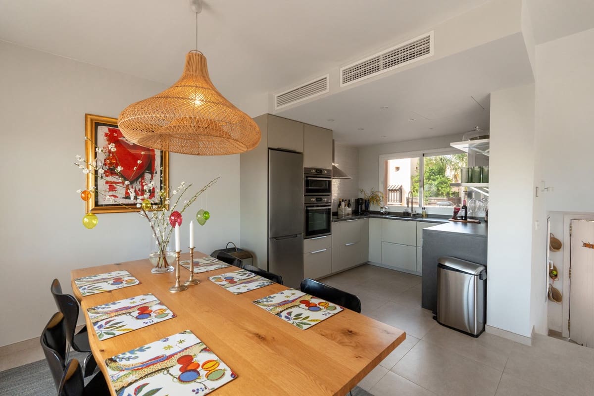 4 camera da letto Casa in vendita in Nueva Andalucia con piscina garage - 695.000 € (Rif: 9738405)