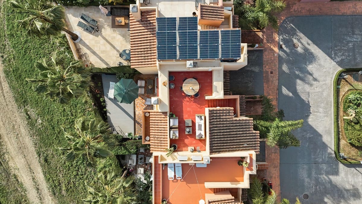 4 camera da letto Casa in vendita in Nueva Andalucia con piscina garage - 695.000 € (Rif: 9738405)