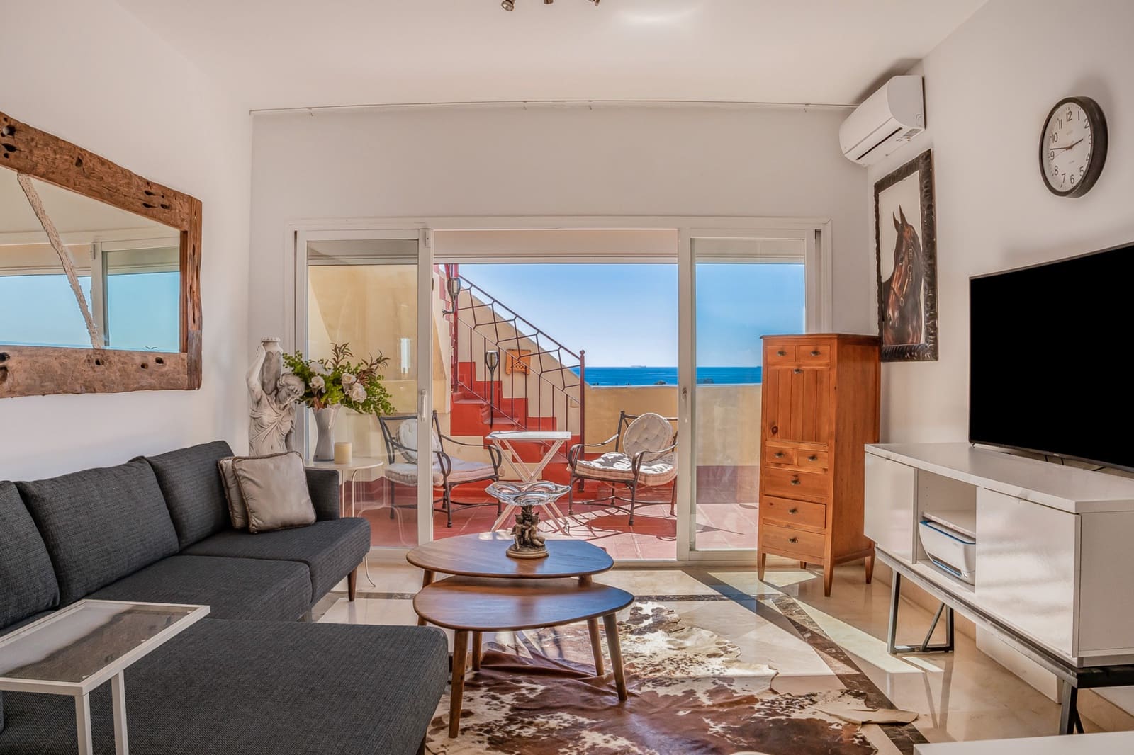 2 soverom Penthouse til salgs i Benahavis med svømmebasseng garasje - € 399 000 (Ref: 9747753)
