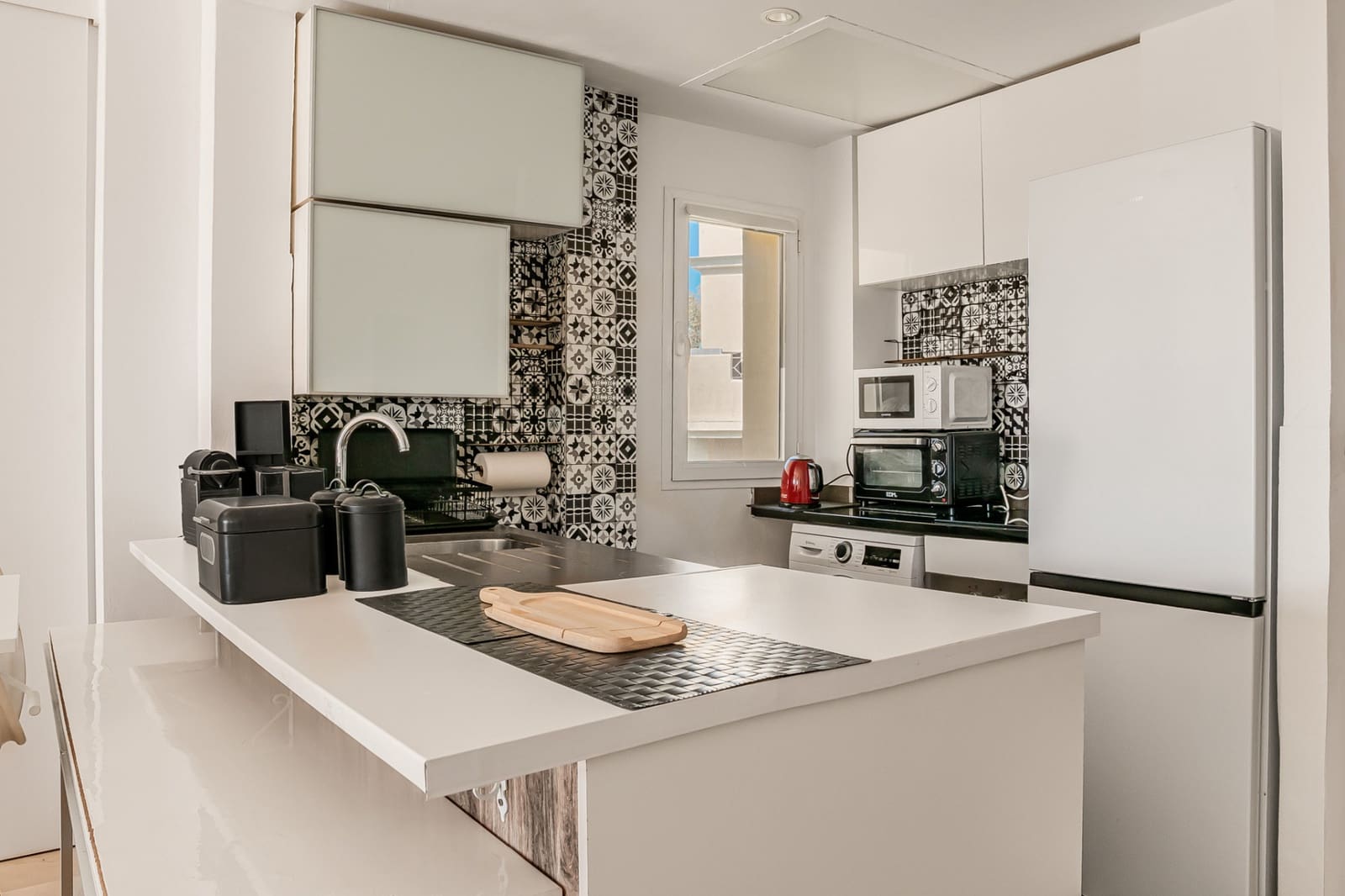 2 soverom Penthouse til salgs i Benahavis med svømmebasseng garasje - € 399 000 (Ref: 9747753)
