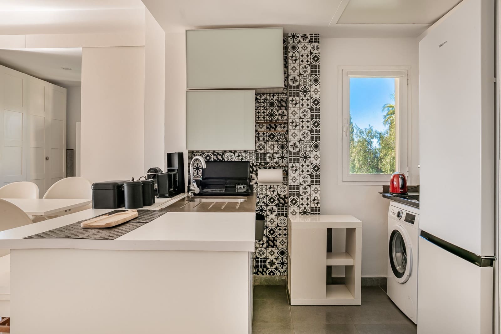 2 soverom Penthouse til salgs i Benahavis med svømmebasseng garasje - € 399 000 (Ref: 9747753)
