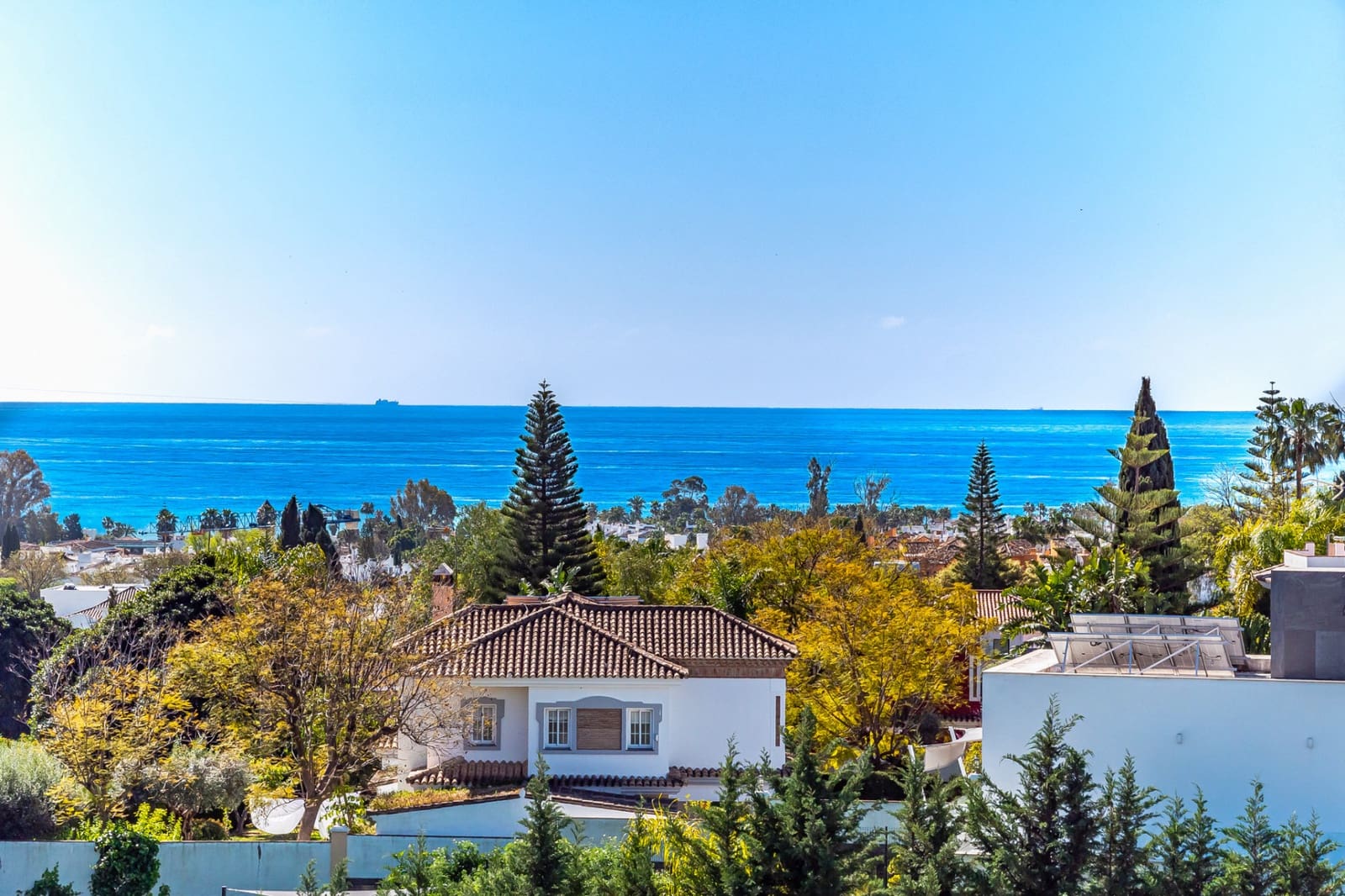 2 soverom Penthouse til salgs i Benahavis med svømmebasseng garasje - € 399 000 (Ref: 9747753)