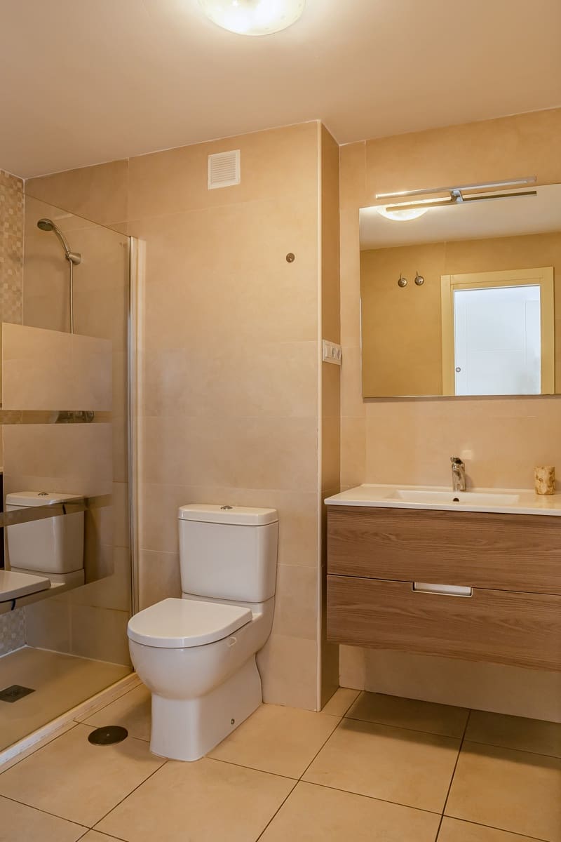 3 sypialnia Apartament na sprzedaż w Marbella z basenem garażem - 440 000 € (Ref: 9747755)