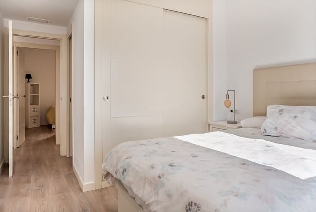 Apartamento de 3 habitaciones en Marbella en venta con piscina garaje - 435.000 € (Ref: 9747755)
