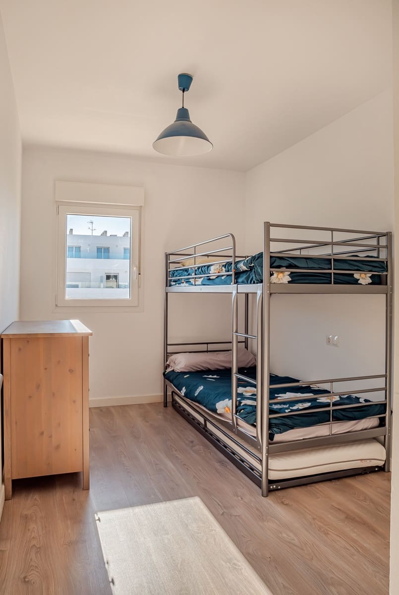 3 sypialnia Apartament na sprzedaż w Marbella z basenem garażem - 440 000 € (Ref: 9747755)