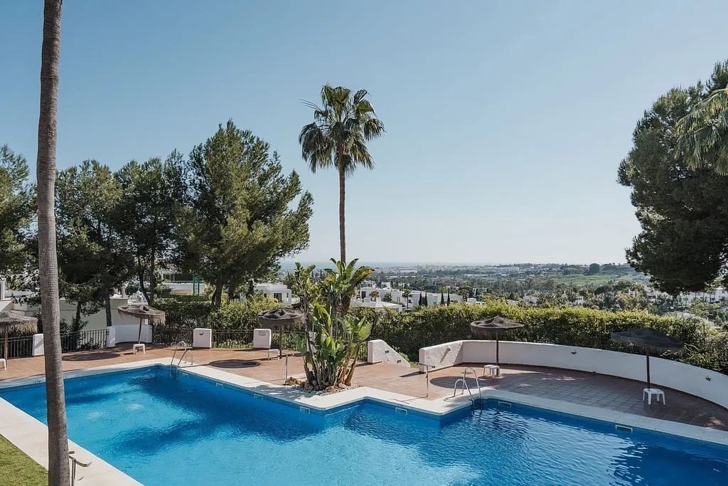 3 soverom Leilighet til salgs i Marbella med svømmebasseng garasje - € 1 095 000 (Ref: 9747756)