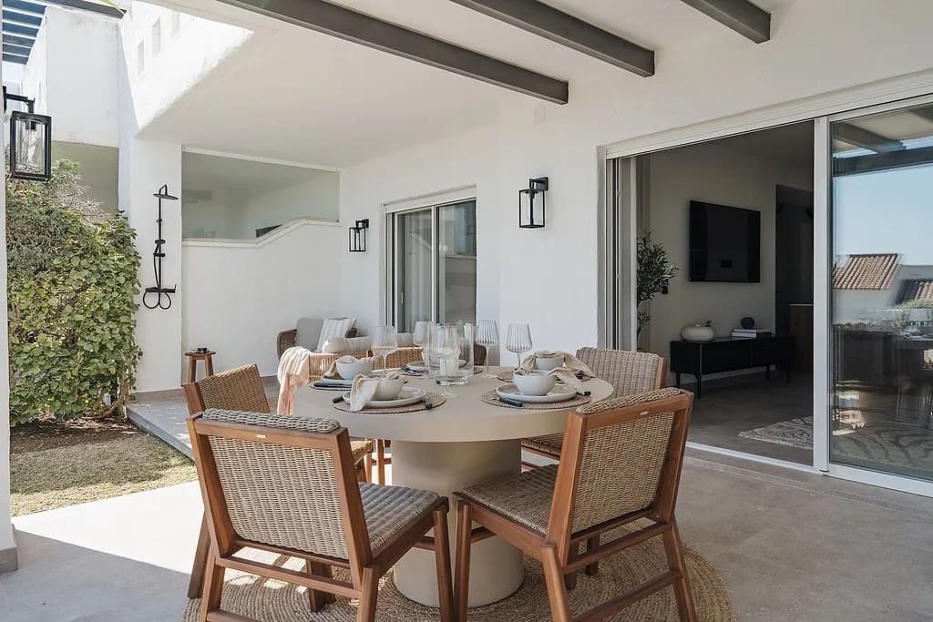 3 soverom Leilighet til salgs i Marbella med svømmebasseng garasje - € 1 095 000 (Ref: 9747756)