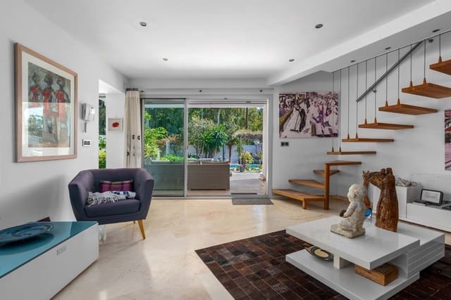 5 soveværelse Villa til salg i San Pedro de Alcantara, Marbella med swimmingpool garage - € 1.900.000 (Ref: 9751842)