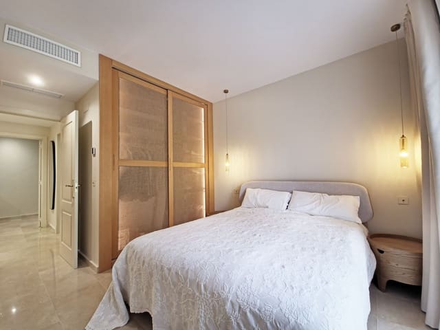 Apartamento de 2 habitaciones en Benahavís en venta - 649.000 € (Ref: 9751844)