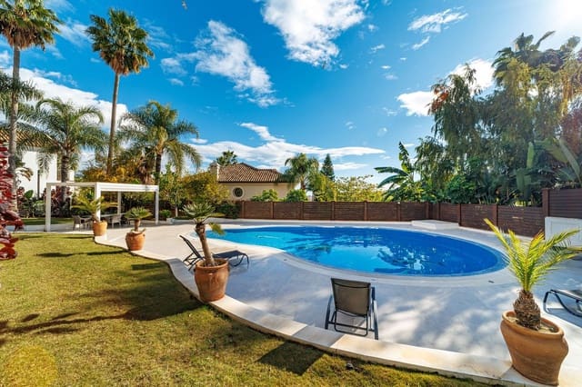 8 soveværelse Villa til salg i Marbella med swimmingpool garage - € 3.200.000 (Ref: 9751848)