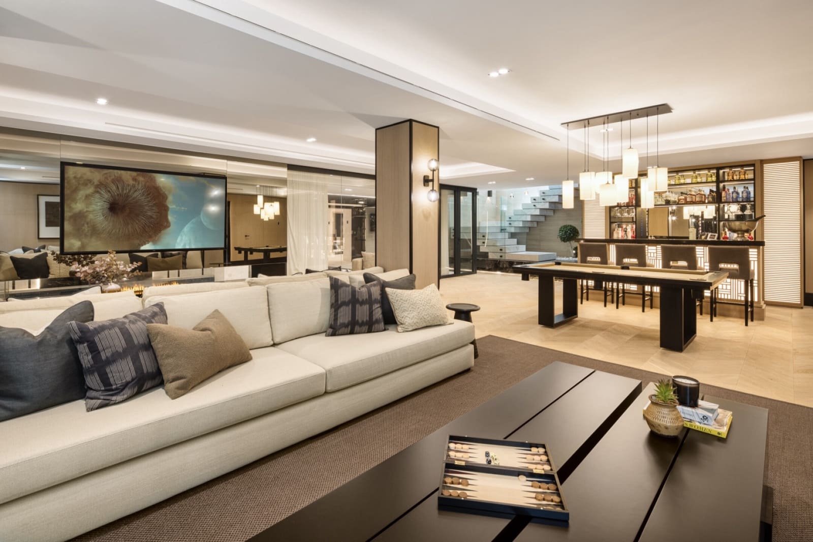7 sovrum Villa till salu i Nueva Andalucia med pool garage - 19 500 000 € (Ref: 9755510)