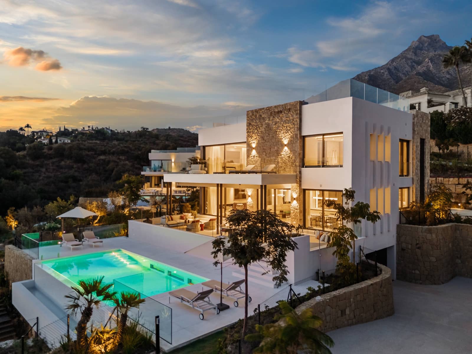 5 chambre Villa/Maison à vendre à Marbella avec piscine garage - 14 900 000 € (Ref: 9755511)