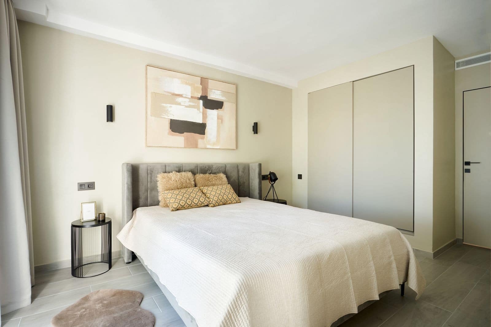 2 sypialnia Apartament na sprzedaż w Nueva Andalucia z basenem garażem - 450 000 € (Ref: 9755513)