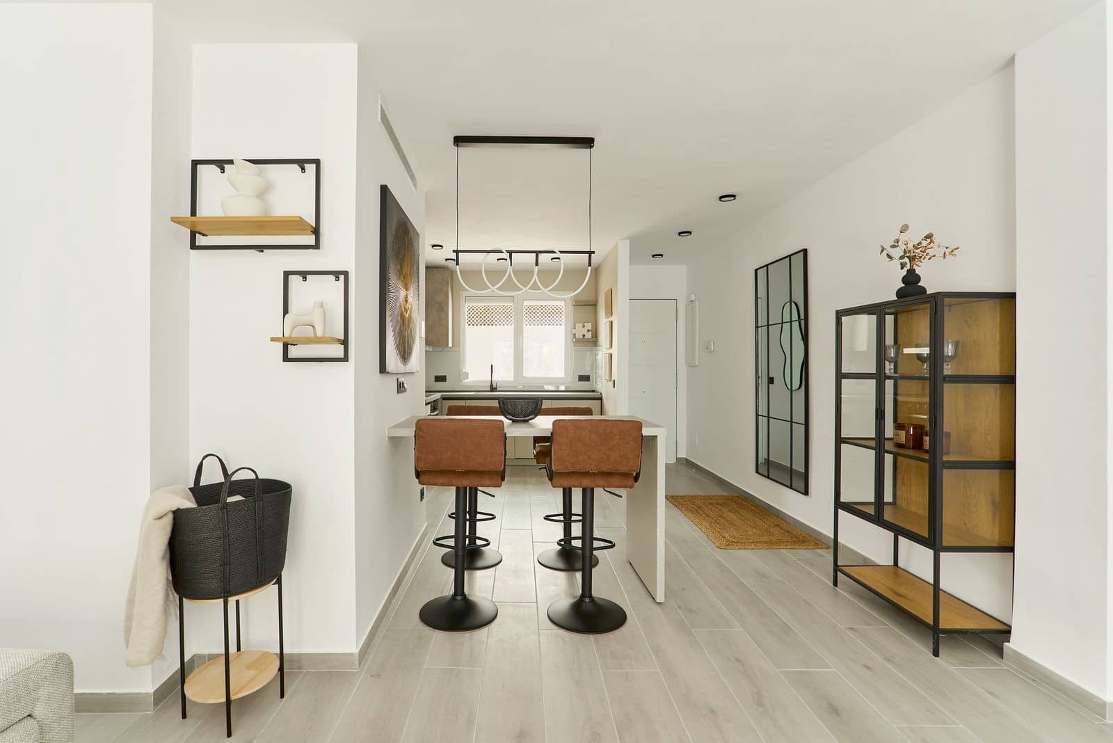 2 sypialnia Apartament na sprzedaż w Nueva Andalucia z basenem garażem - 450 000 € (Ref: 9755513)