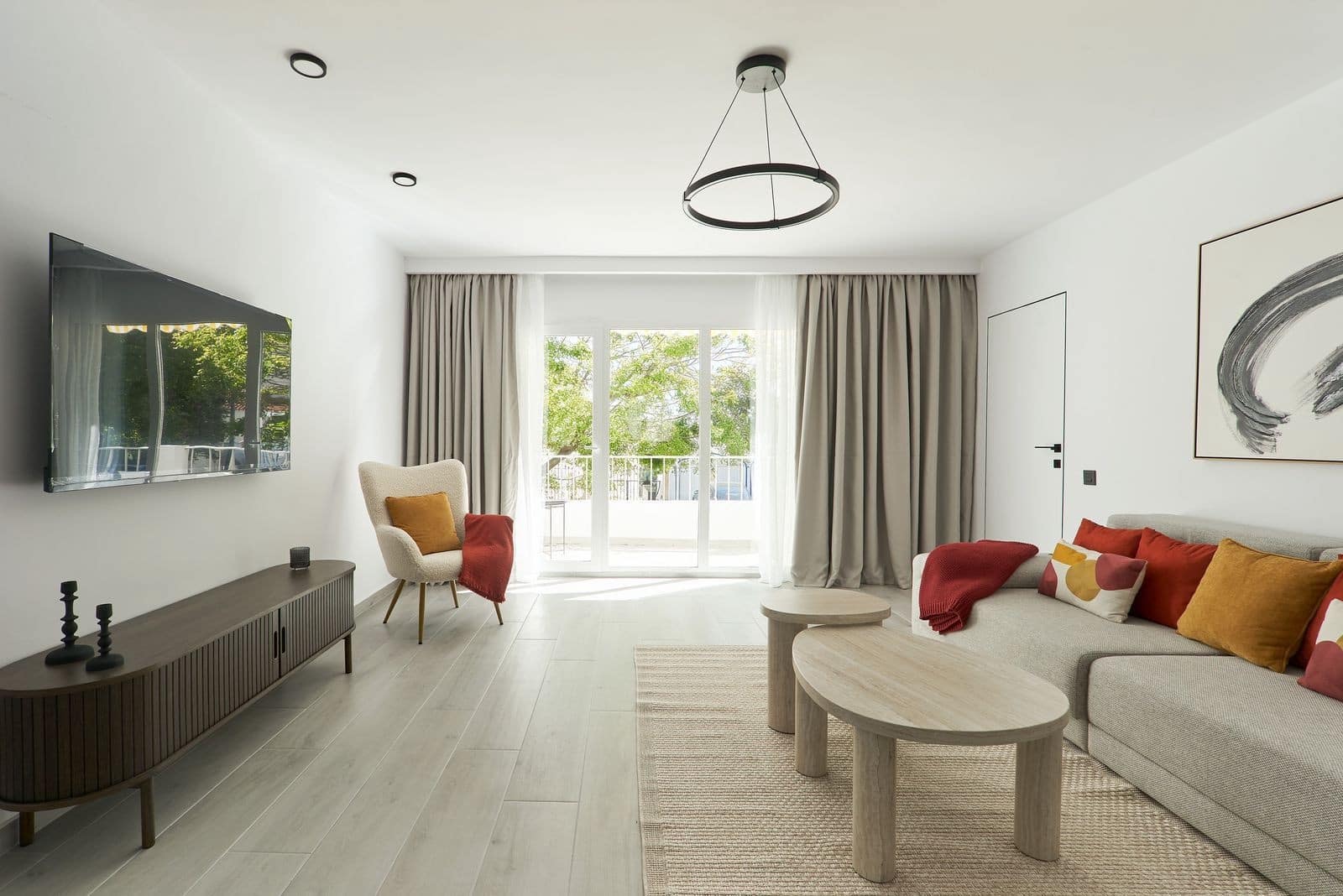 2 sypialnia Apartament na sprzedaż w Nueva Andalucia z basenem garażem - 450 000 € (Ref: 9755513)