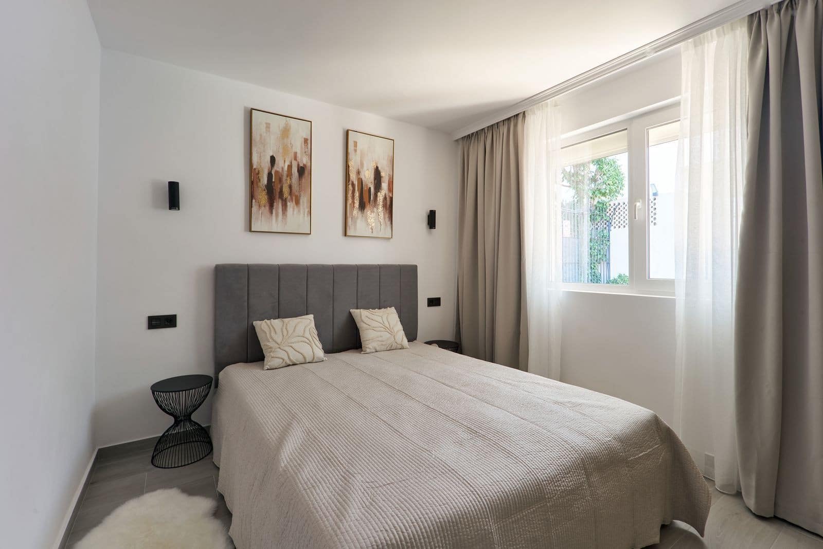 2 sypialnia Apartament na sprzedaż w Nueva Andalucia z basenem garażem - 450 000 € (Ref: 9755513)