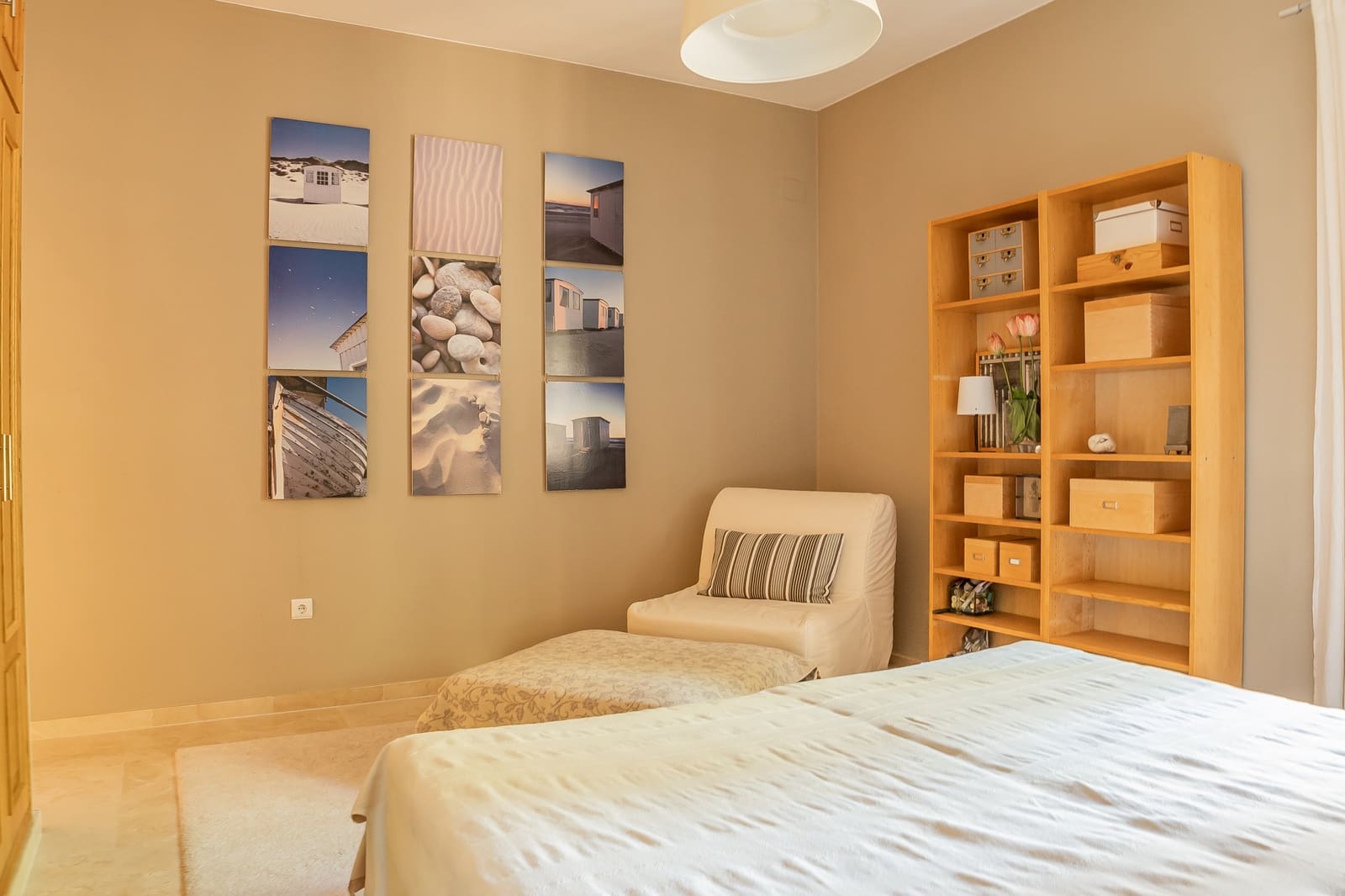 4 bedroom Villa for sale in Benahavis with pool garage - € 2,350,000 (Ref: 9758770)