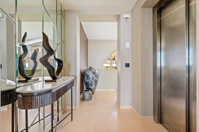 3 slaapkamer Penthouse te koop in Nueva Andalucia, Marbella met zwembad garage - € 3.150.000 (Ref: 9761835)