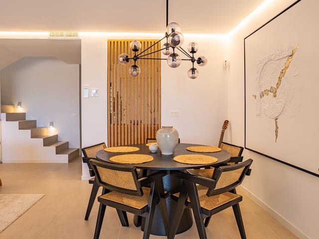 3 quarto Penthouse para venda em Marbella com piscina garagem - 795 000 € (Ref: 9780417)