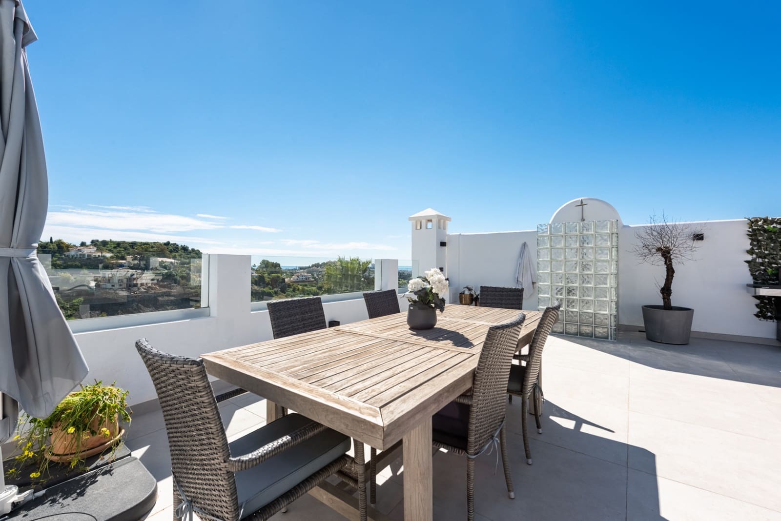 2 sovrum Takvåning till salu i La Quinta med pool - 769 000 € (Ref: 9780419)