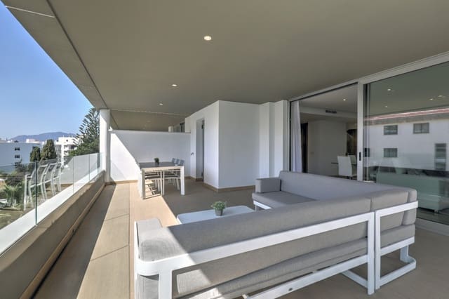 3 bedroom Penthouse for sale in Nueva Andalucia, Marbella with pool garage - € 1,180,000 (Ref: 9780420)