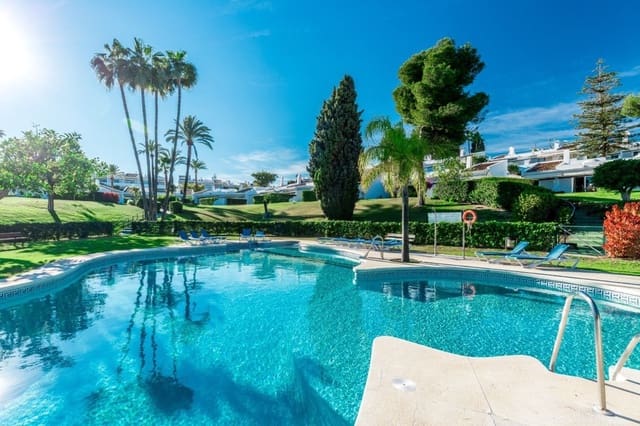 3 slaapkamer Penthouse te koop in Nueva Andalucia, Marbella met zwembad garage - € 1.025.000 (Ref: 9783178)