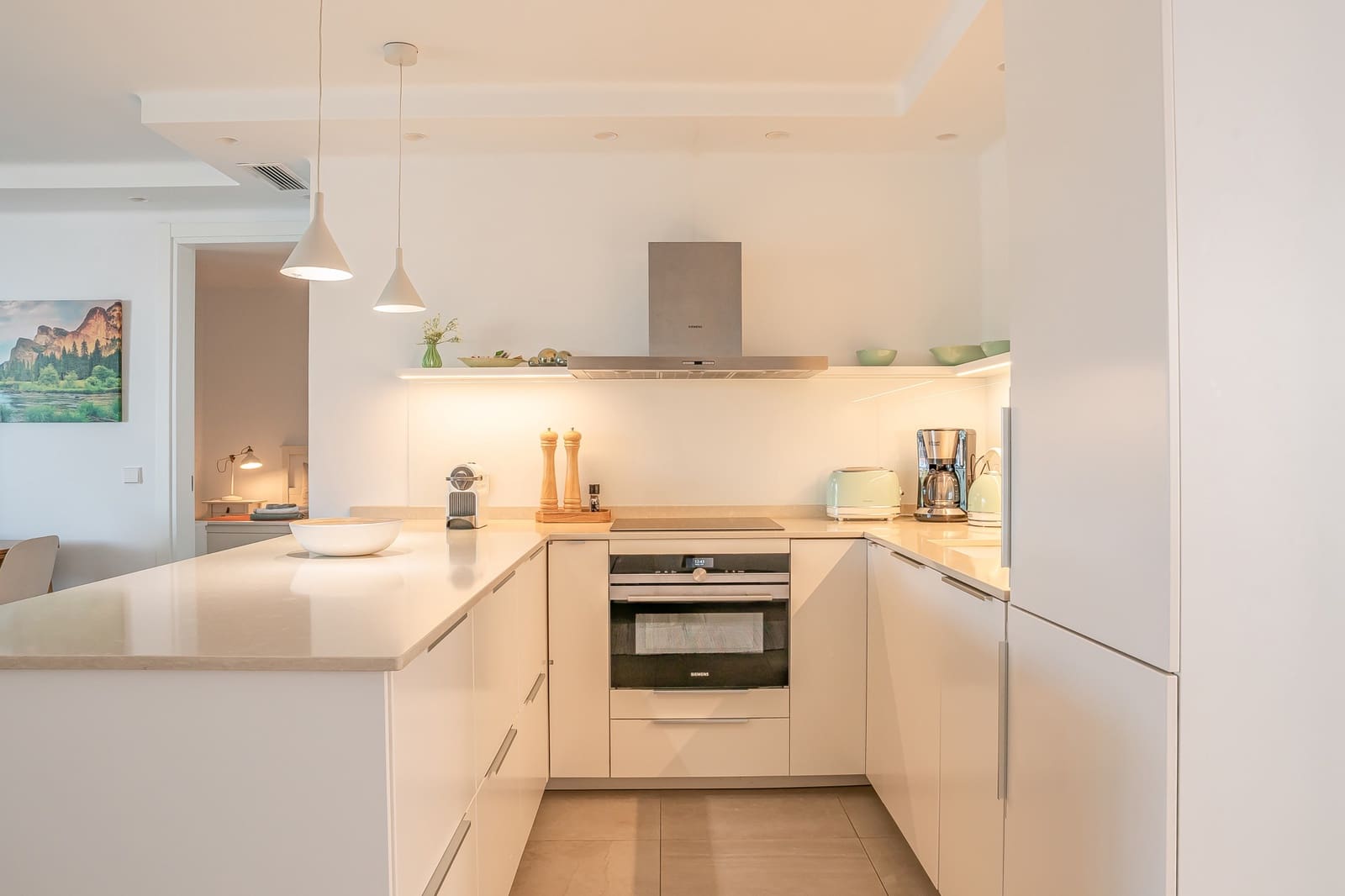 3 sypialnia Apartament na sprzedaż w Marbella z basenem garażem - 1 385 000 € (Ref: 9783669)