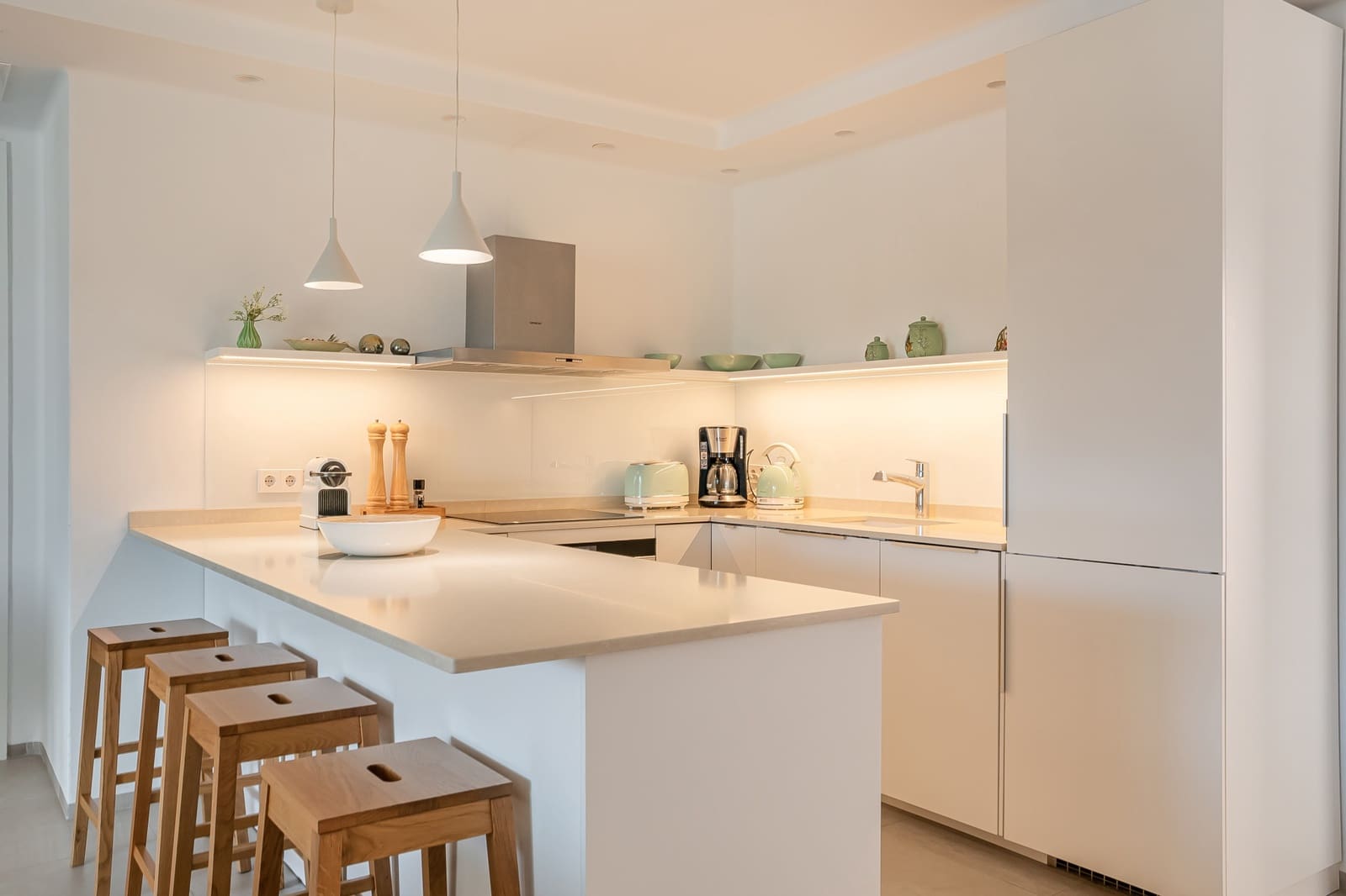 3 sypialnia Apartament na sprzedaż w Marbella z basenem garażem - 1 385 000 € (Ref: 9783669)