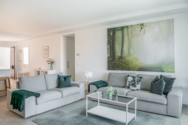 3 chambre Appartement à vendre à Puerto Banus, Marbella avec piscine garage - 1 385 000 € (Ref: 9783669)