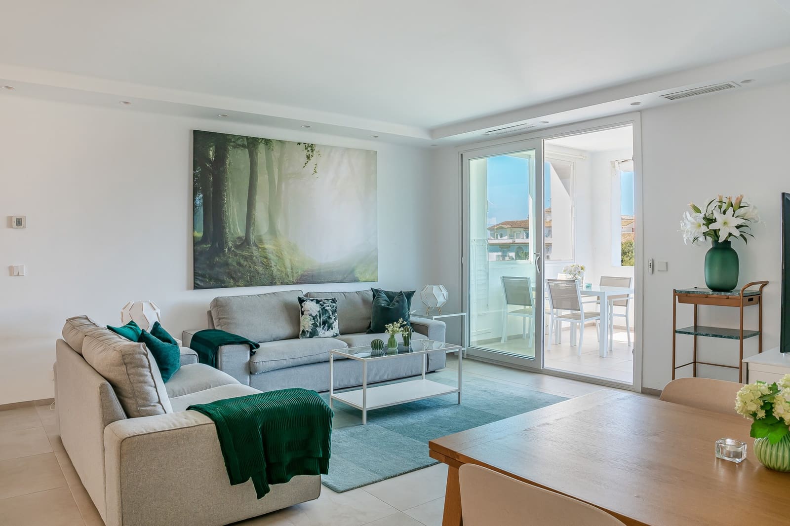 3 sypialnia Apartament na sprzedaż w Marbella z basenem garażem - 1 385 000 € (Ref: 9783669)