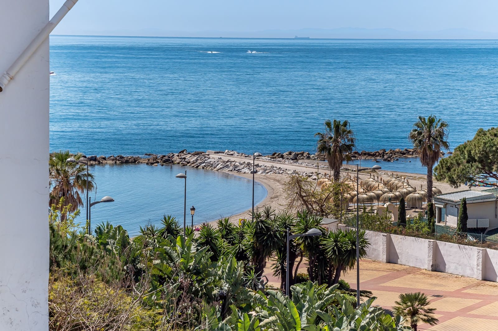 3 sypialnia Apartament na sprzedaż w Marbella z basenem garażem - 1 385 000 € (Ref: 9783669)