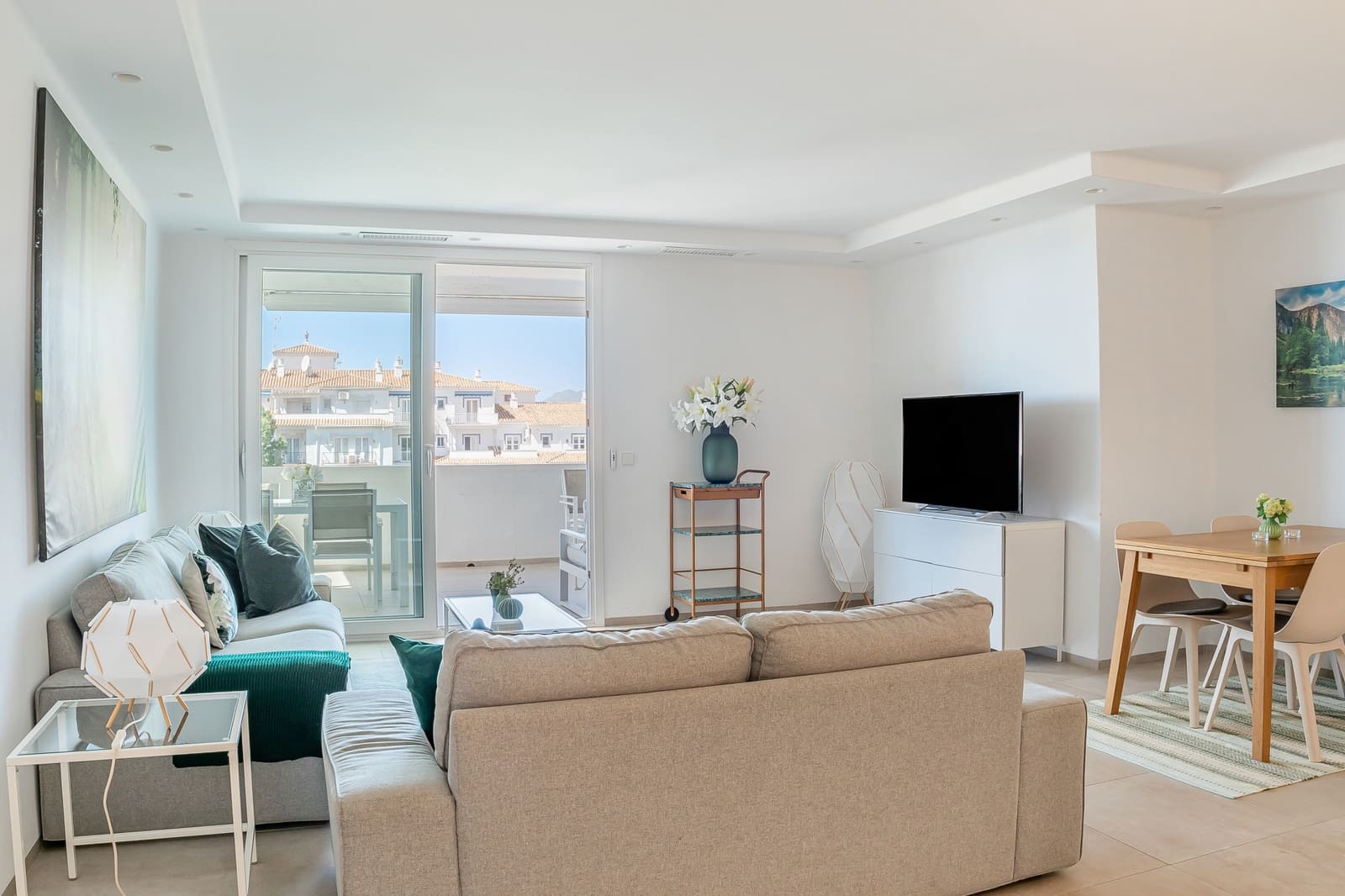 3 slaapkamer Appartement te koop in Marbella met zwembad garage - € 1.385.000 (Ref: 9783669)